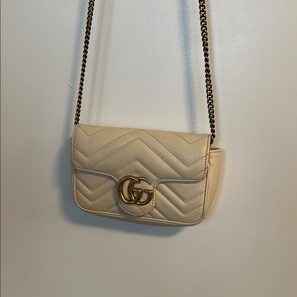 Gucci Marmont mini quilted leather bag